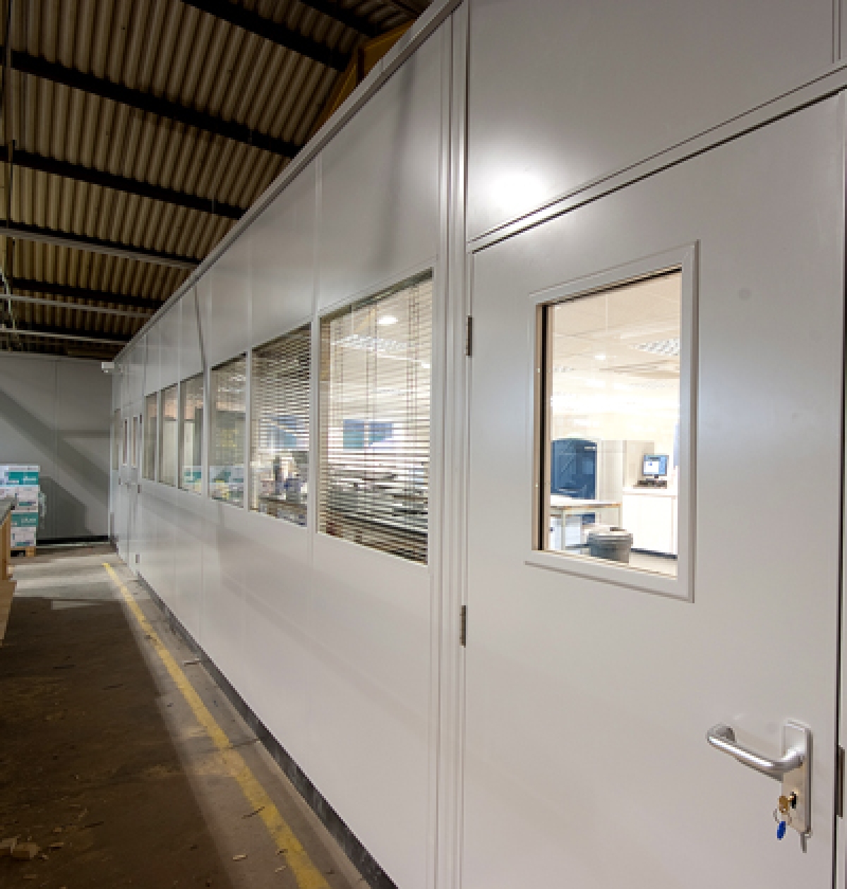 Ruddocks Installation of Steel Partitioning - APPS Showcase